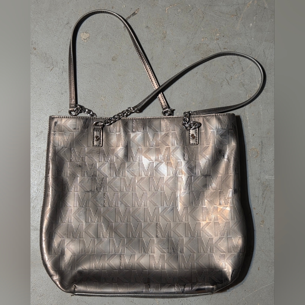 Michael Kors Jet Set Chain Tote (silver metallic finish)